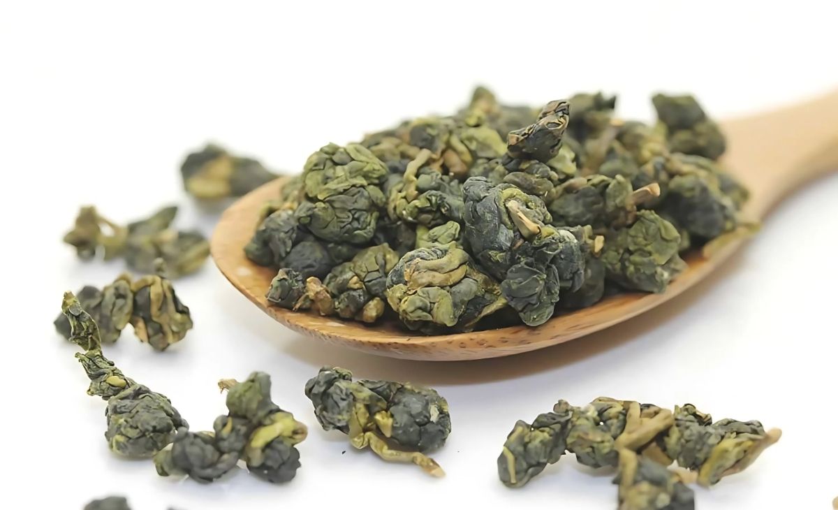 Trà ô long là gì? Tác dụng, lưu ý khi dùng trà hiệu quả