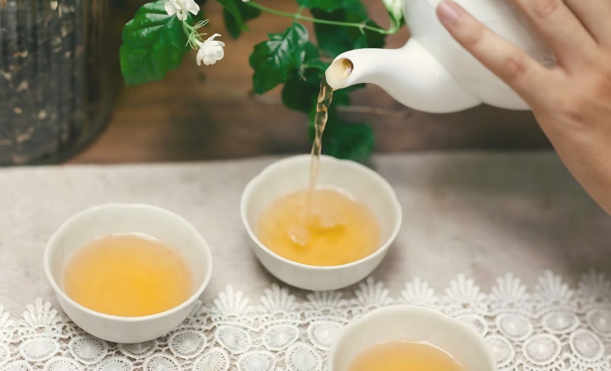 Trà ô long là gì? Tác dụng, lưu ý khi dùng trà hiệu quả