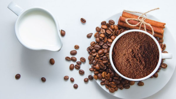 Tẩy Da Chết Với Cà Phê – Bí Quyết Cho Làn Da Sáng Mịn Từ Thiên Nhiên