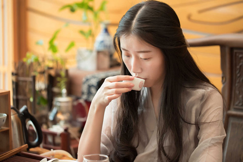 Trà mát gan giải độc uống vào thời điểm nào là tốt nhất?